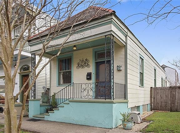 2nd image of 544 Olivier St