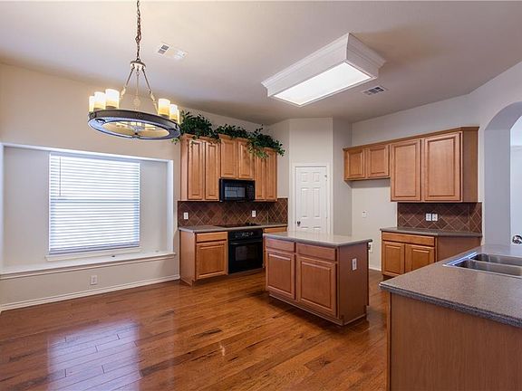 5th image of 2252 Barret Dr