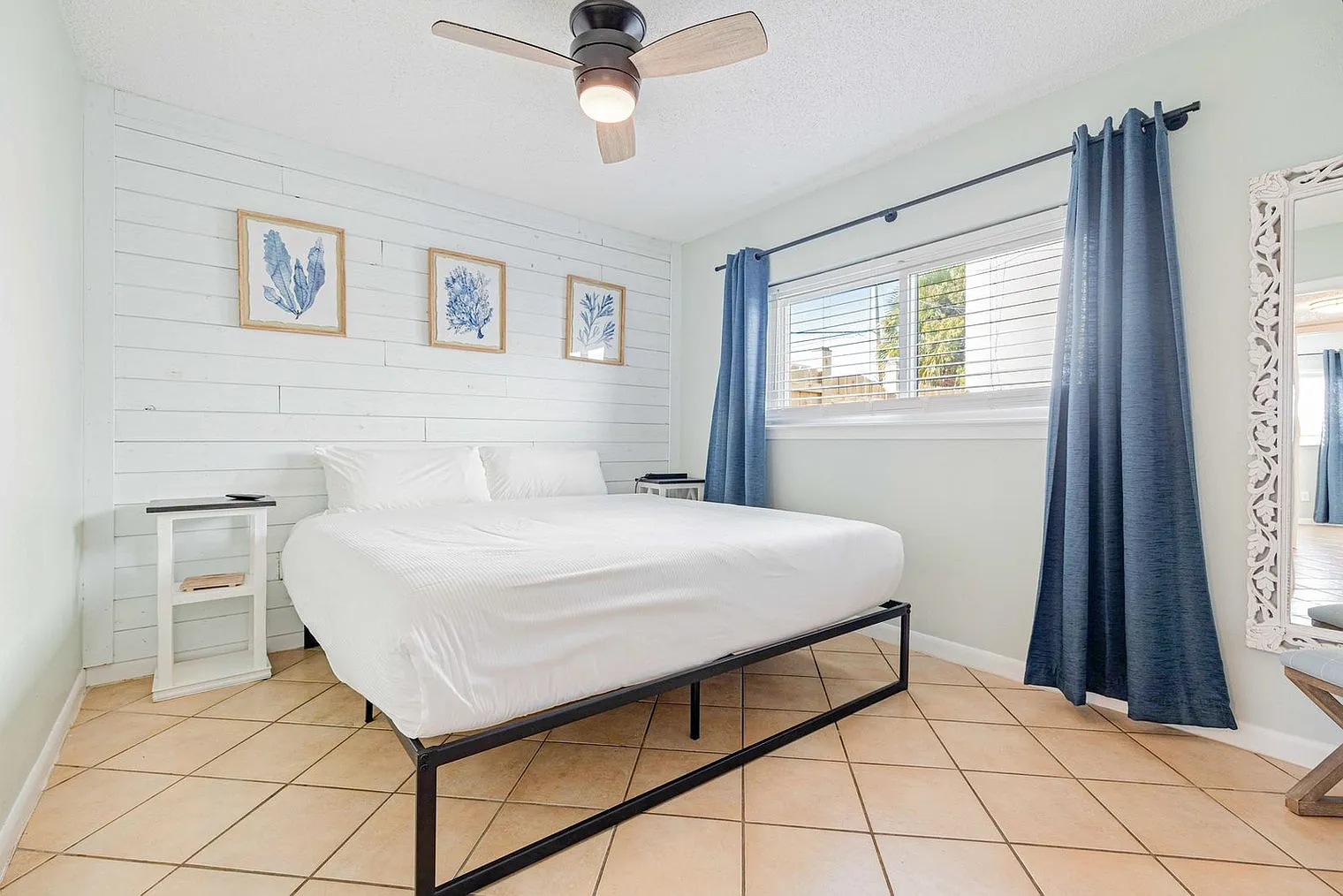 2 bed, 1.0 bath, 10225 sqft, $2,452 — Photo 4