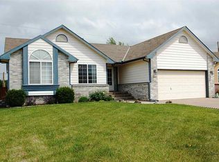504 S Twin Pines Ave, Haysville, KS 67060