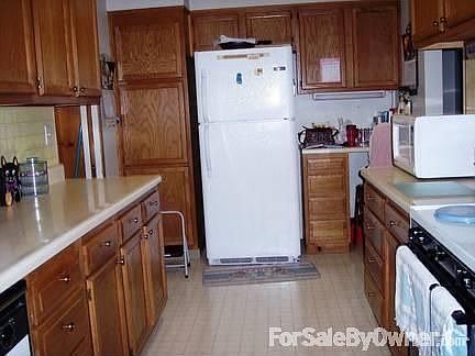 Kitchen : Galley Kitchen