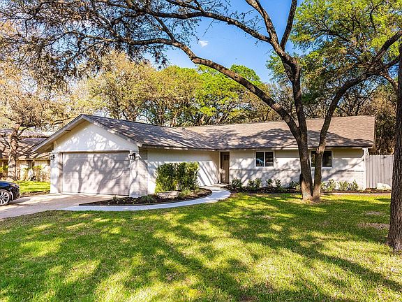 3rd image of 11905 Highland Oaks Trl