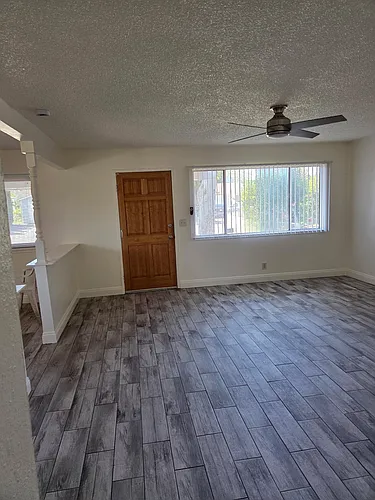 325 Jubilee Way Photo 1