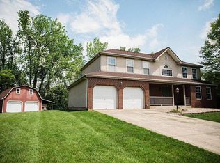 4093 E Bluff Dr, Lewis Center, OH