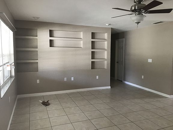 2nd image of 2854 Laurel Ave