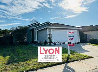 9068 Bristol Plaza Way, Elk Grove, CA 95624