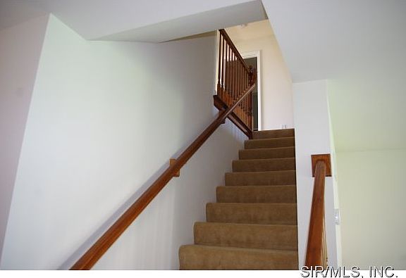 4th image of 858 Harbor Woods Dr