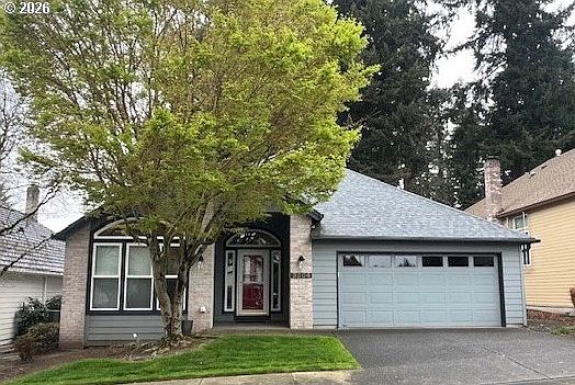 1st image of 3204 SE Baypoint Dr