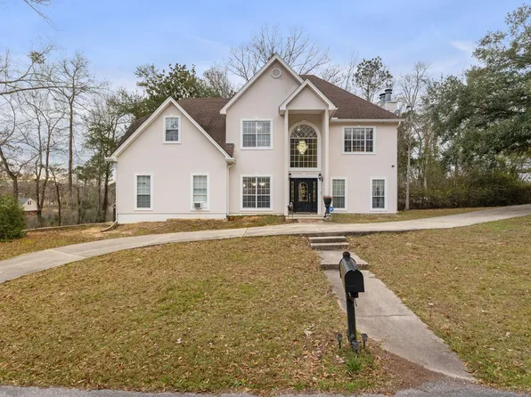 550 Alakoko Pl, Diamondhead, MS 39525