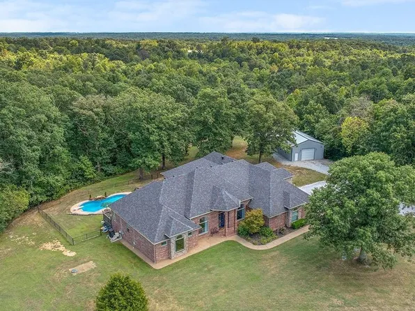 12912 Moore Ln, Gravette, AR 72736