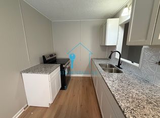945 N Grove St, Wichita, KS 67214