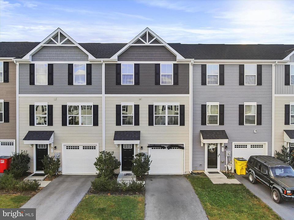 1st image of 22 Snickers Ct