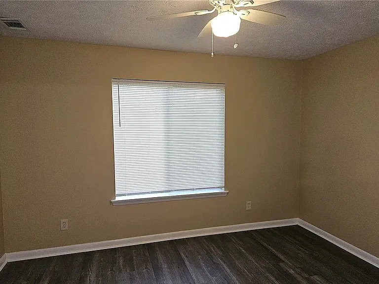 3375 Galleria Dr — Photo 14