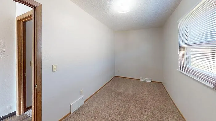 1508 E Thayer Ave #7 — Photo 5