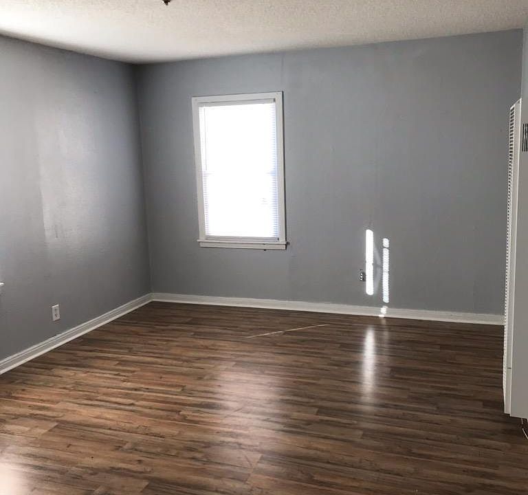 2nd image of 3807 NE 18th Ave
