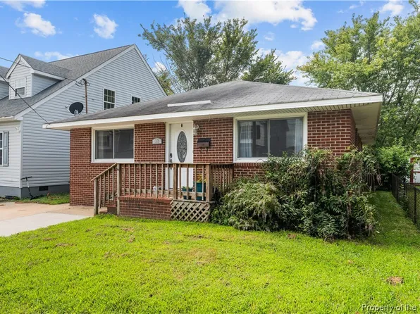 13 Calhoun St, Hampton, VA 23669
