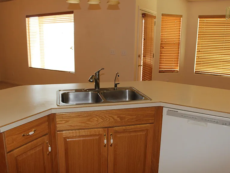 210 N Mall Dr #129 — Photo 9