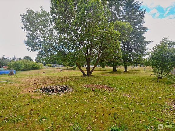 4th image of 11410 Prairie Court SE