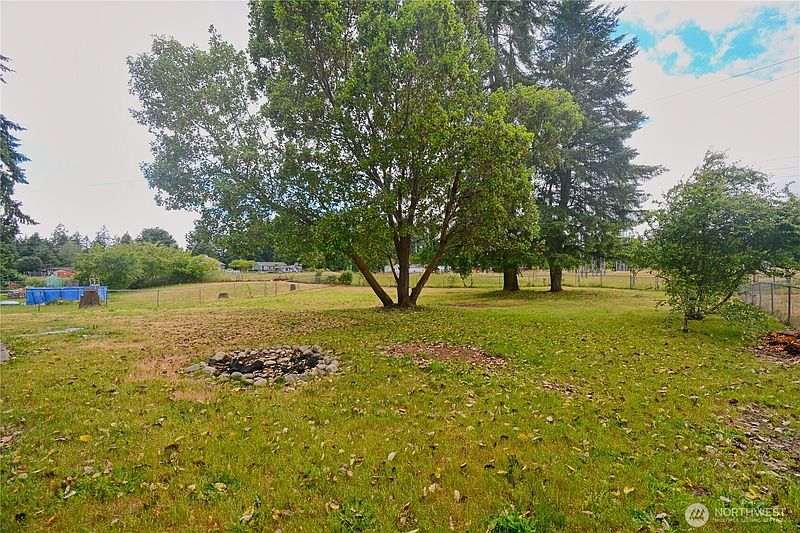 4th image of 11410 Prairie Court SE