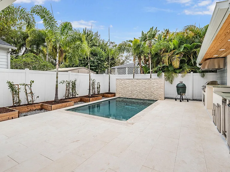 3924 W Granada St — Photo 46