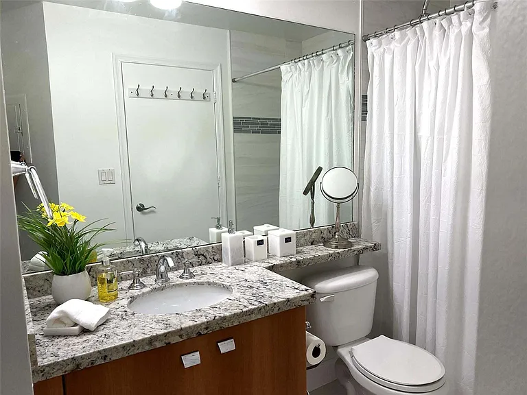 1125 Crystal Way #F — Photo 20