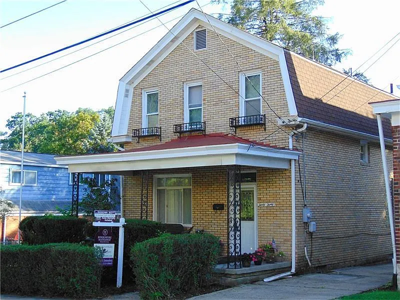 3030 Brentwood Ave photo 1