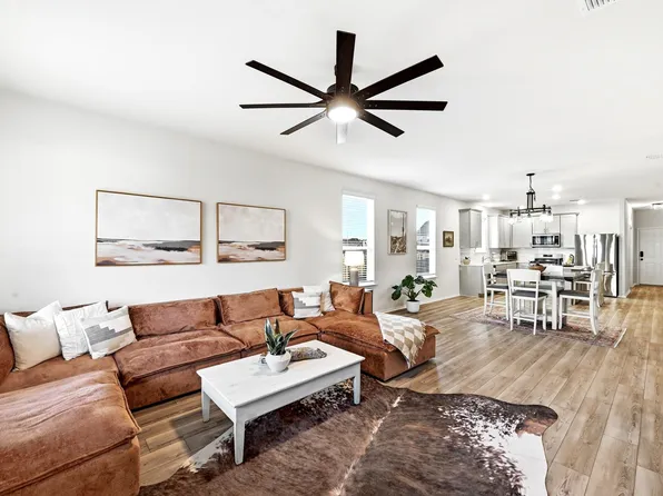 462 Tree Nut Loop, Buda, TX 78610