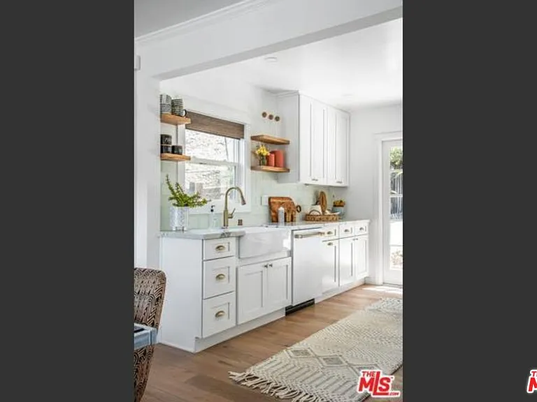 12248 Laurel Terrace Dr — Photo 16