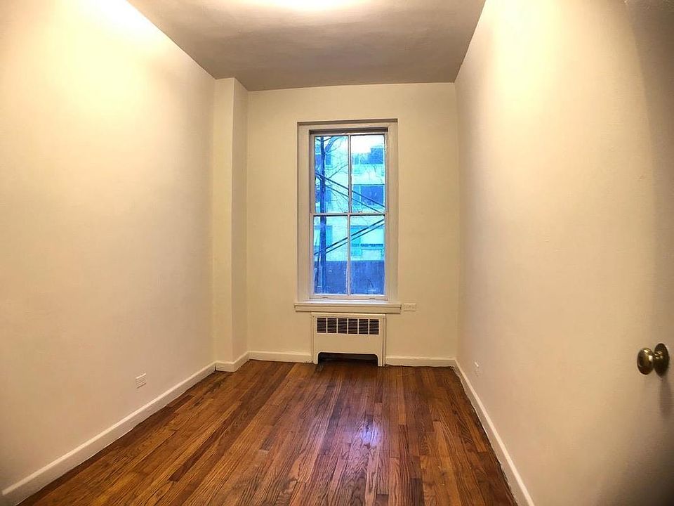 2nd image of 423 E 64th St APT 2C
