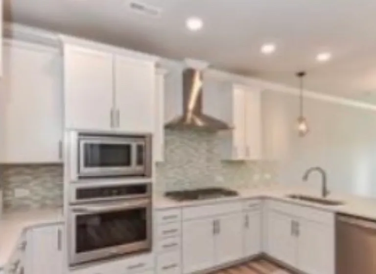 230 Johnston Dr — Photo 10