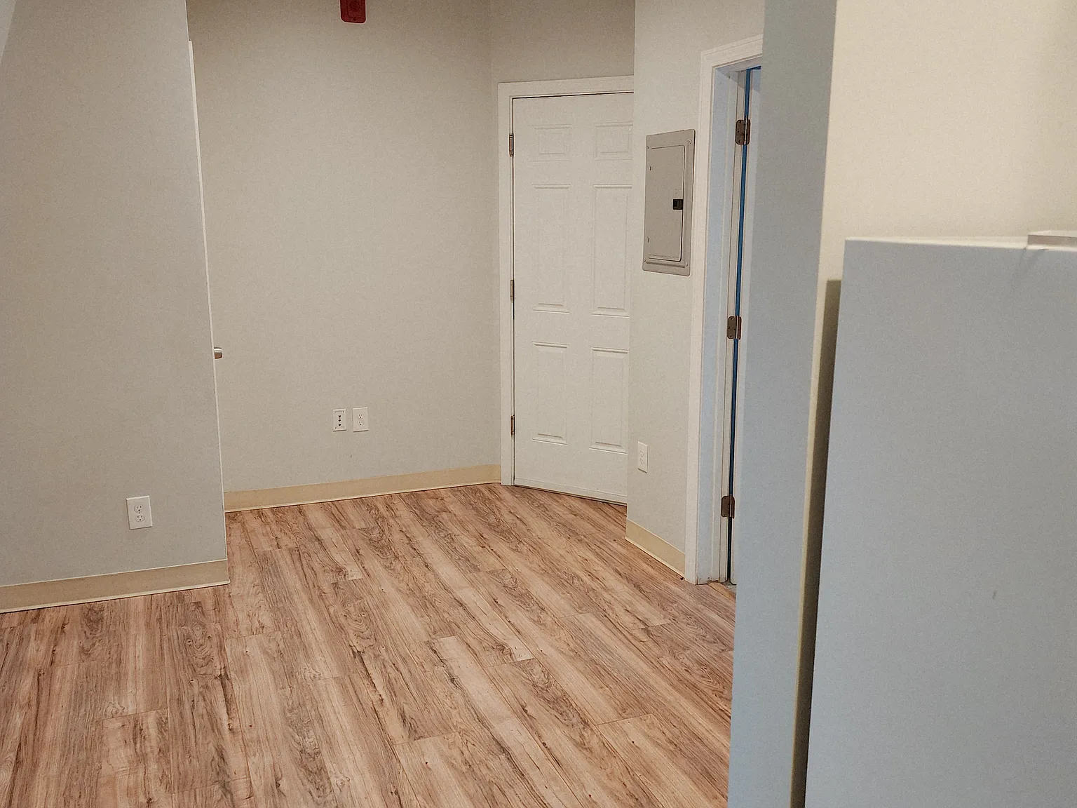 776 Main St — Photo 4