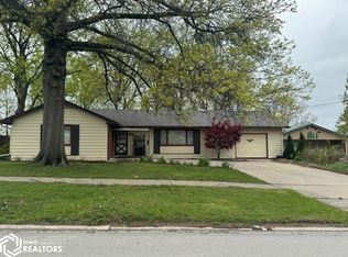 926 S Main St, Centerville, IA 52544