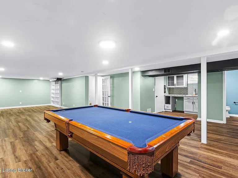 519 Leyton Ave — Photo 31