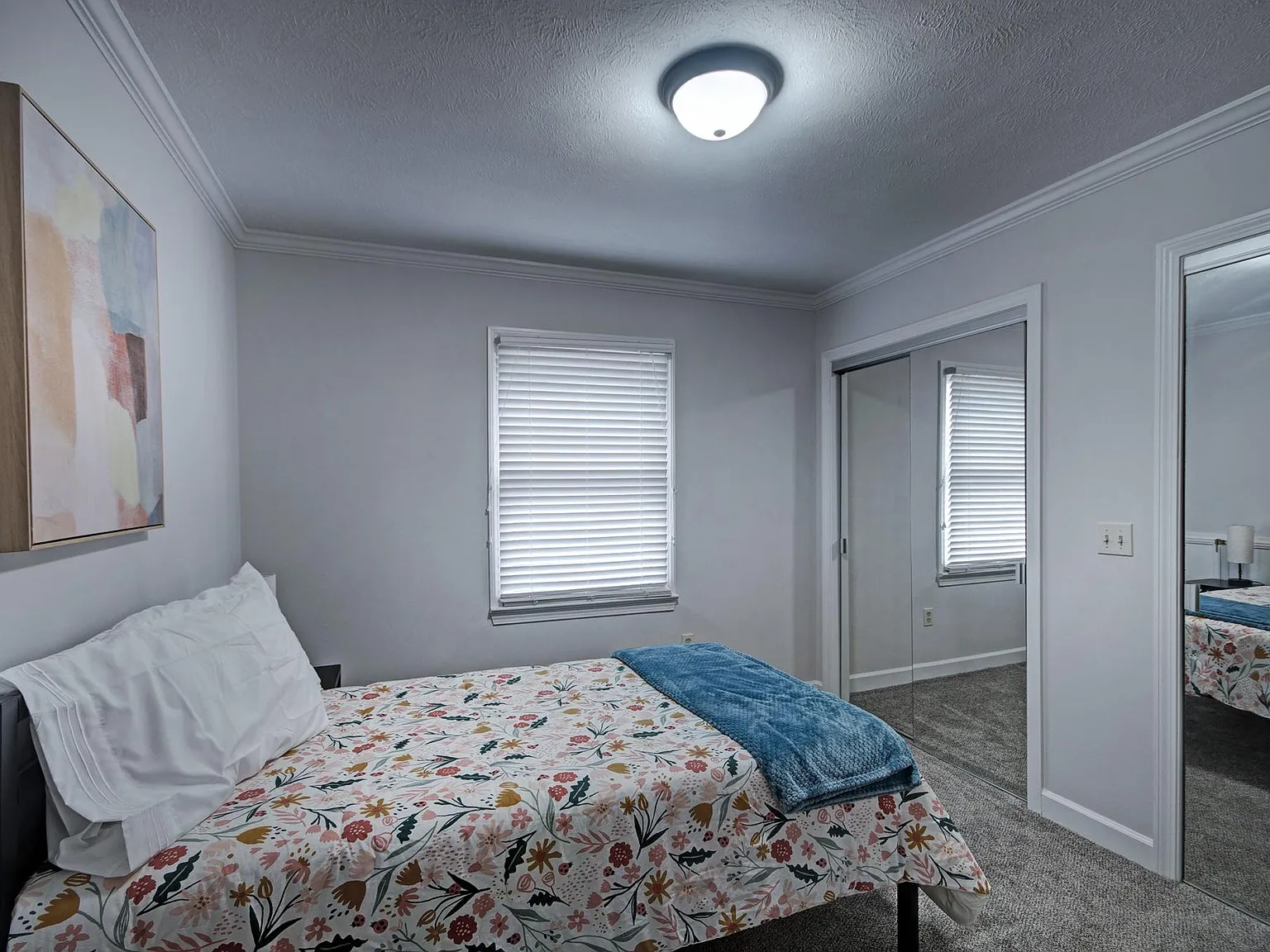 2 bed, 1699 sqft, $3,900 — Photo 2