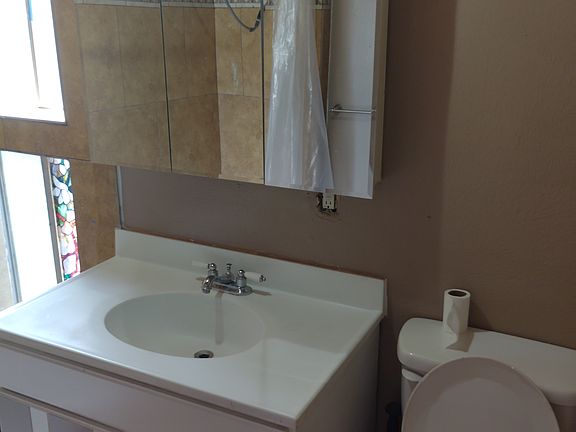 5th image of 520 Georgene Dr NE APT C