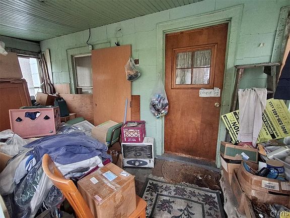 4th image of 240 W Main St