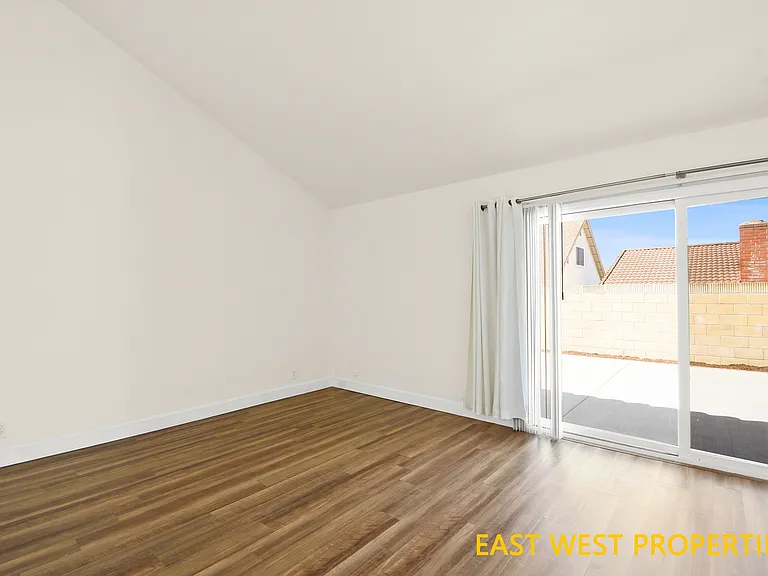 5012 Greencap Ave — Photo 17