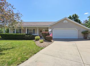 3602 Brook Ridge Cir, Champaign, IL 61822