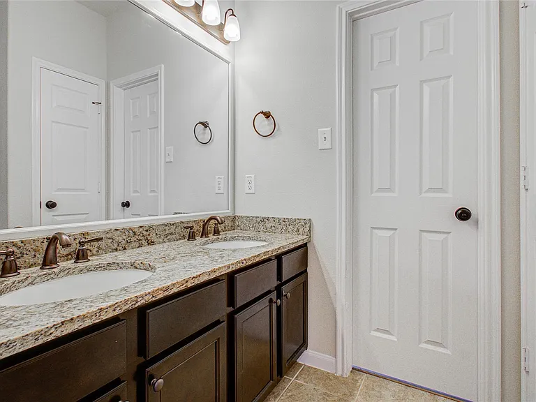 28666 Pleasant Forest Dr — Photo 38