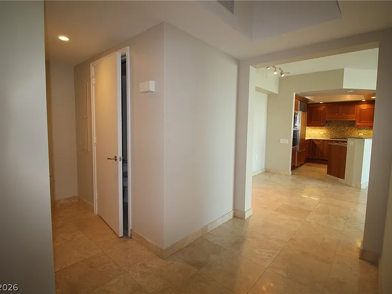 2777 Paradise Rd #708 — Photo 13