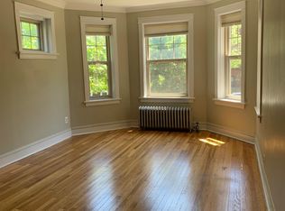 838 W Sunnyside Ave APT 1E, Chicago, IL 60640