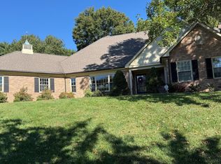 305 Hedgerow Ln, Wilmington, DE 19807