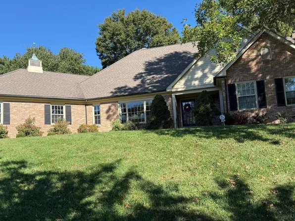 305 Hedgerow Ln, Wilmington, DE 19807