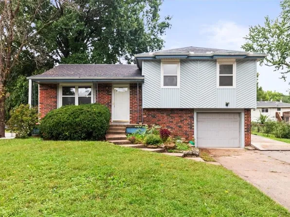 5200 NE 56th Pl, Kansas City, MO 64119