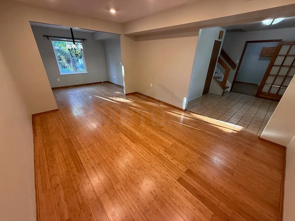 3 bed, 2.0 bath, 1657 sqft, $2,450 — Photo 2