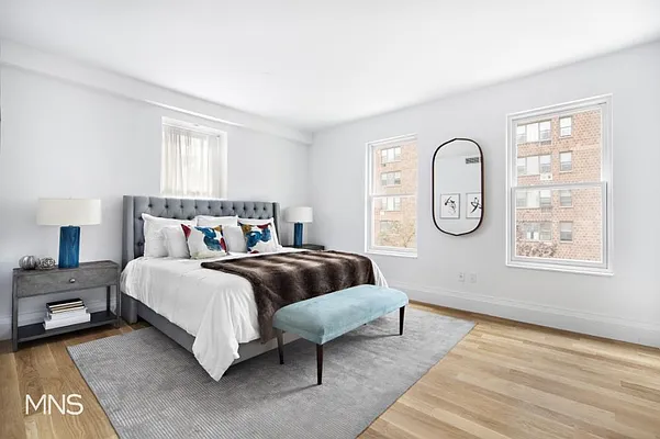 Sold by MNS | media 15