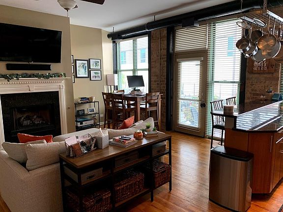 5th image of 1701 N Damen Ave APT 110