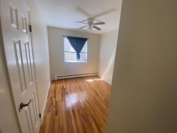 5th image of 769 E 226th St #1