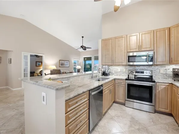 2555 Aspen Creek LN #201, NAPLES, FL 34119