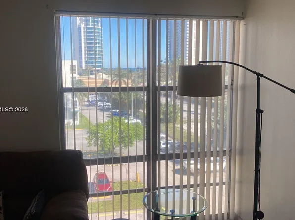 17570 Atlantic Blvd APT 502, Sunny Isles Beach, FL 33160